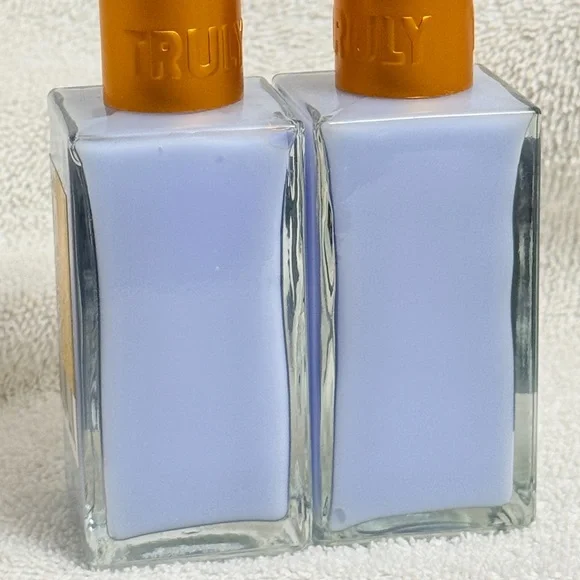 TRULY Glass Skin Facial Serum 1.7 fl oz (x2) - NEW - Picture 3 of 4
